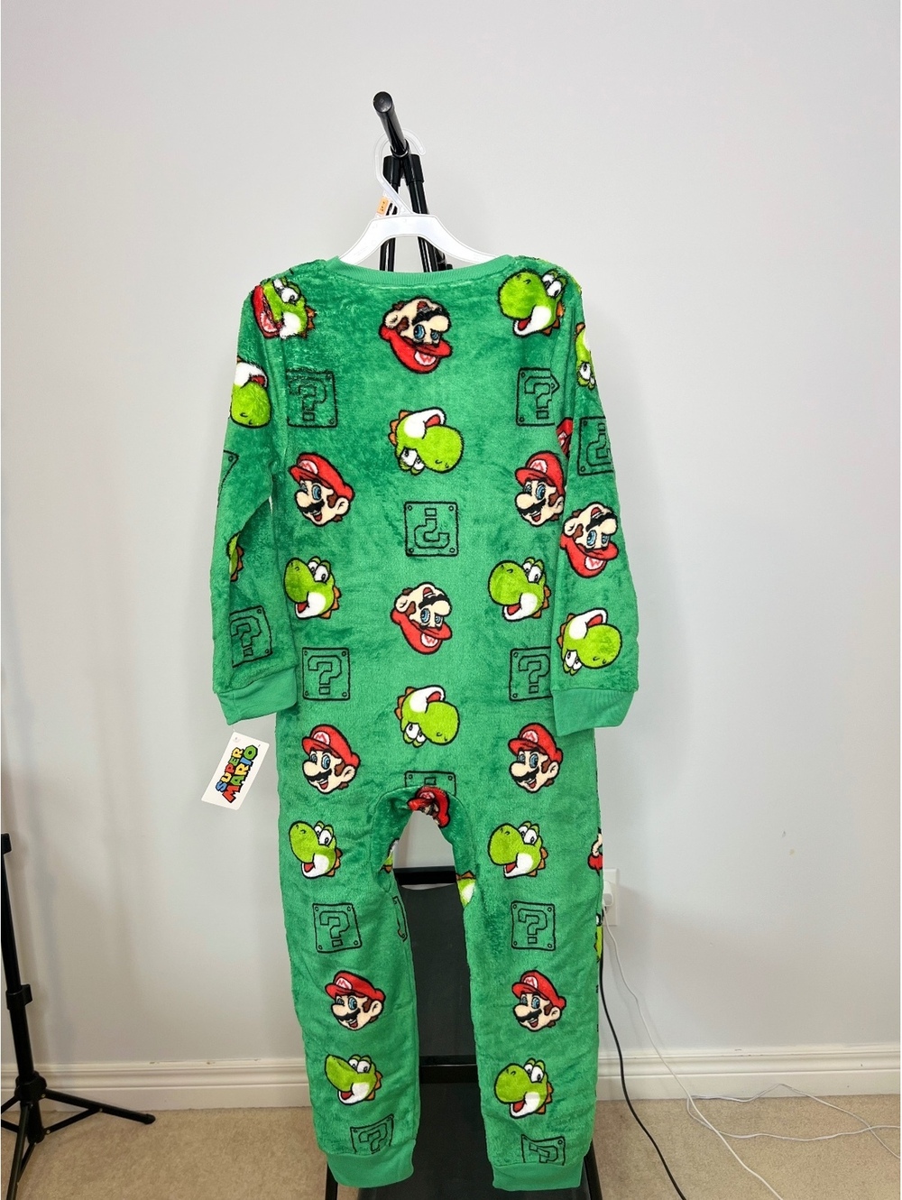 Super Mario Yoshi Boys Plush Fleece One Piece Pajamas NWT Size 7/8 Green - Picture 5 of 7